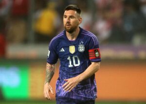 Berita Viral Saat Lionel Messi Kirim Hadiah Natal ke 160 Kiper